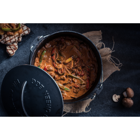 Cast Iron Dutch Oven