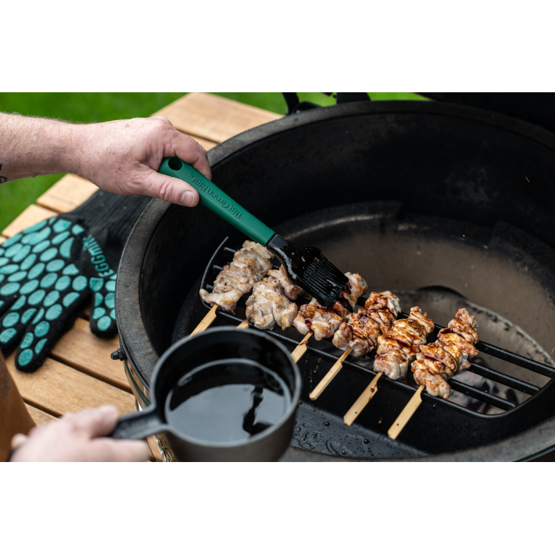 Big Green Egg Cast Iron Sauce Pot with Basting Brush